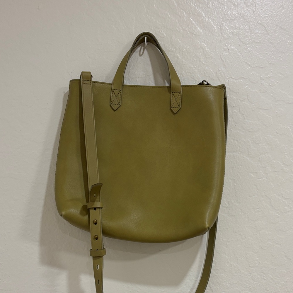 NWT Madewell Small Transport Crossbody Olive Green Tote Bag *flaw*